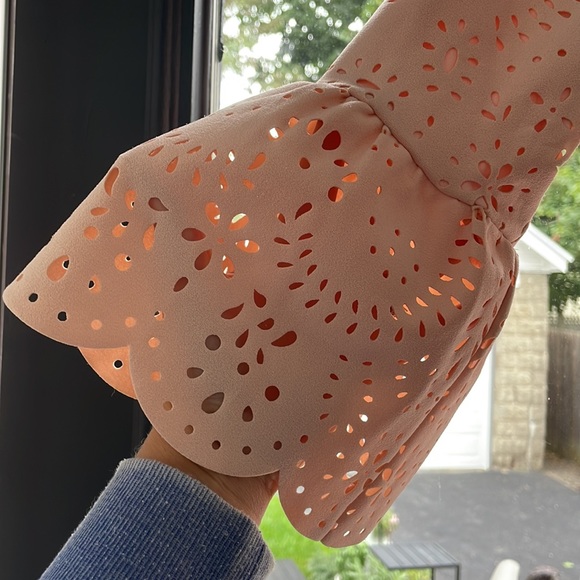 EUC Calvin Klein size 8 pale pink 3/4 sleeve dress - Picture 3 of 4